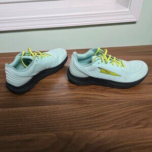 Altra Rivera 4, Women's 9.5, Mint Green